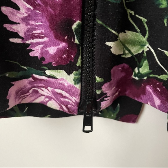 Torrid Floral Print Double Zip Stretch Pencil Skirt, Size 2X - Picture 7 of 12